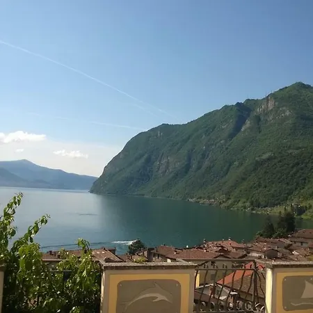 Apartment Gina's Riva di Solto